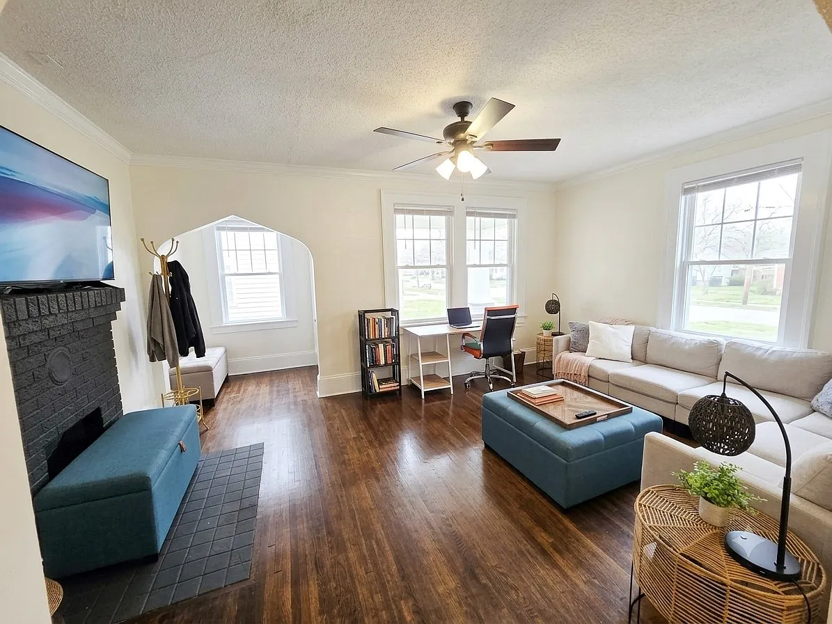 Contemporary Cove Duplex — Photo 1