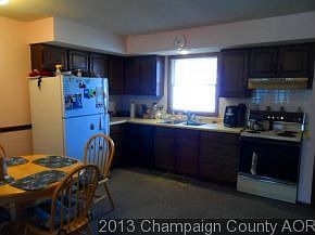 3rd image of 316 S Buchanan Dr