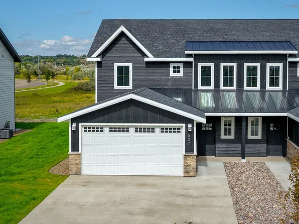507 46th St E, Williston, ND 58801