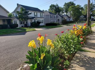 46 Crescent St #B, West Hartford, CT 06119