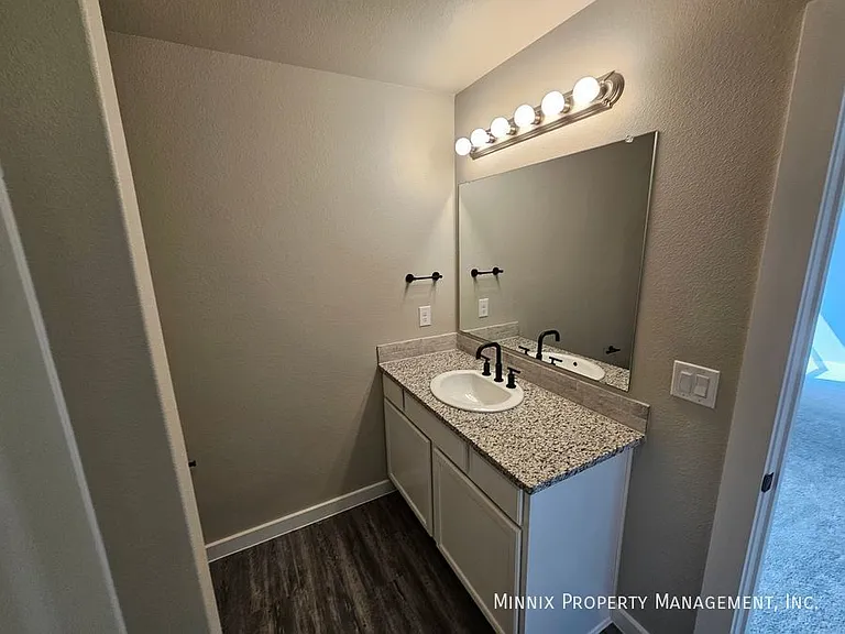 2622 Tiffin Ave — Photo 17