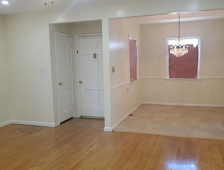 7041 Olive Ave — Photo 2