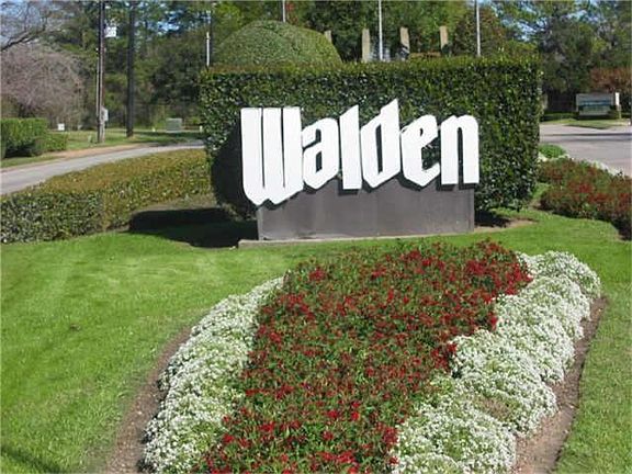 Entrance of Walden