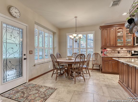 5th image of 8914 Drayton Heights