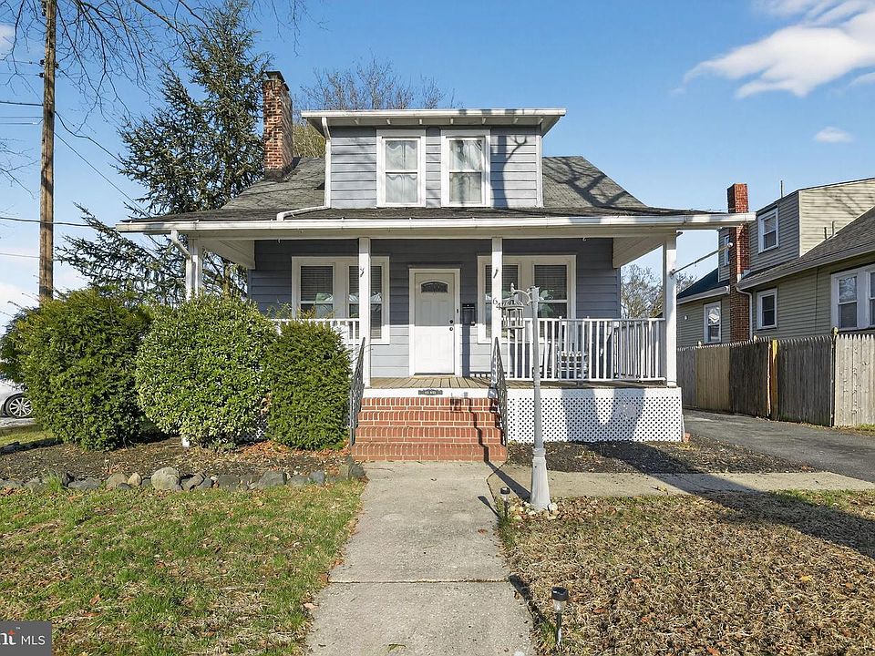 1st image of 64 Oak St