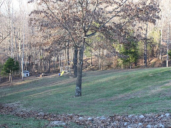 Spacious Country Lot