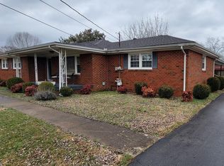 1509 Edgewood Dr, Lebanon, TN 37087