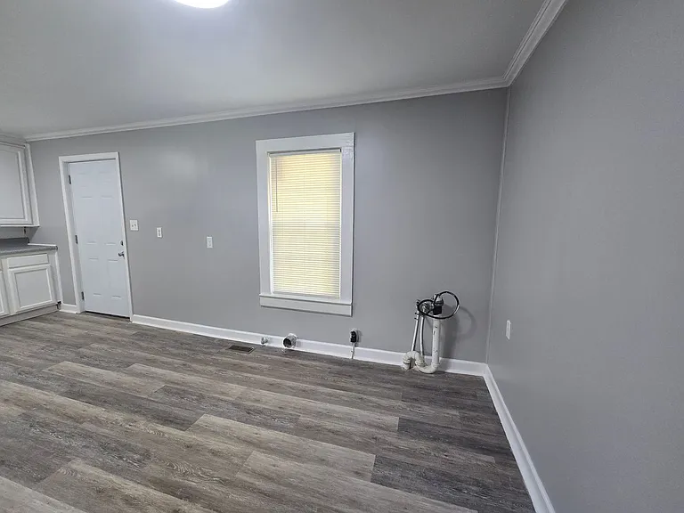 909 Gaines Ave — Photo 4