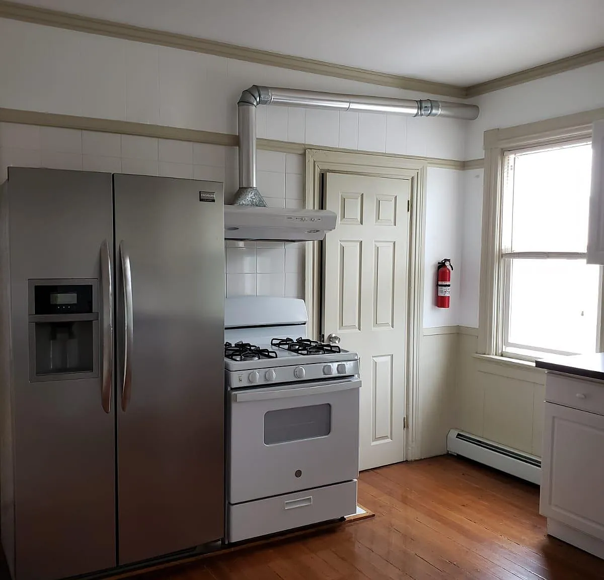 2 bed, 950 sqft, $2,200 — Photo 4