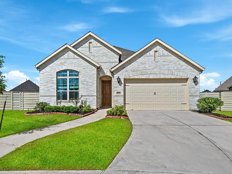2221 Forest Trace Ln — Photo 4