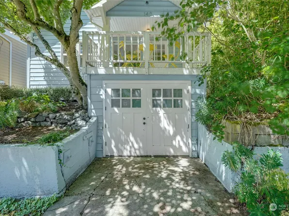 140 NE 55th Street, Seattle, WA 98105