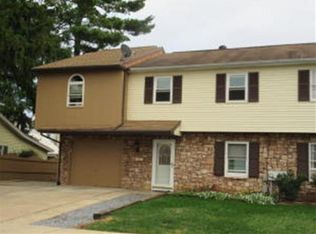 51 Robert Rd, Ephrata, PA 17522