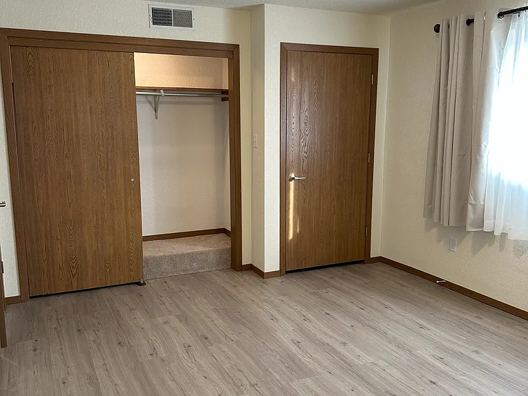 Westgate Apartments — Photo 12