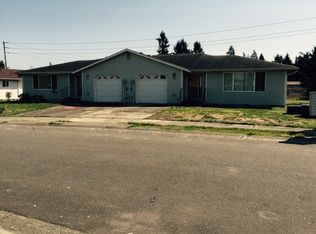 1602 1604 97th St Ct S, Tacoma, WA 98444