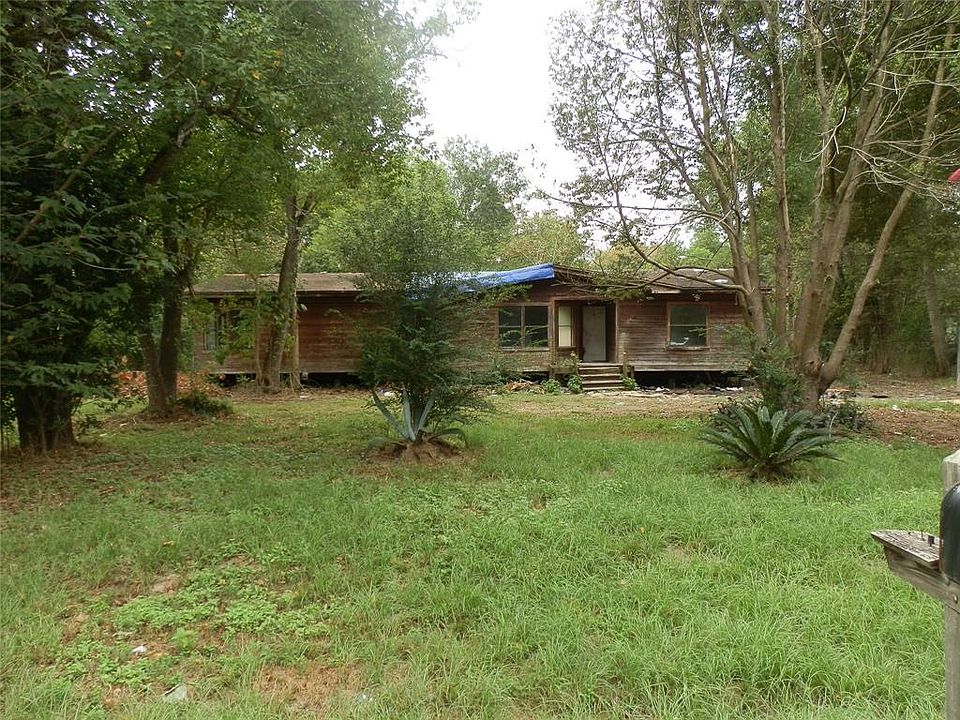 1st image of 403 S Pine Dr