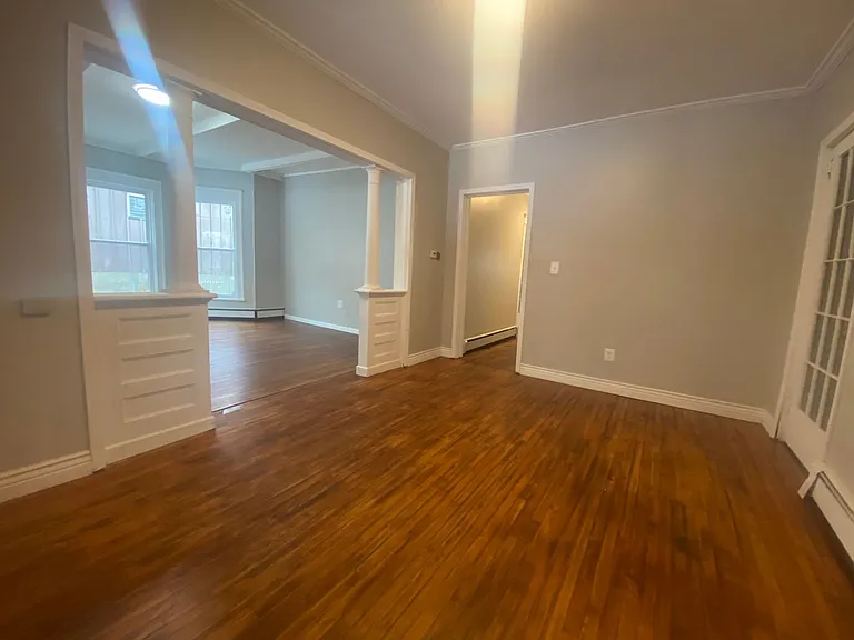 142 N Mechanic St — Photo 17