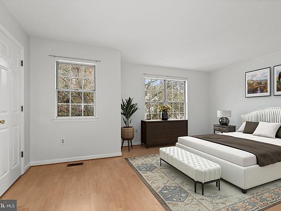5th image of 14 Windy Meadow Ct