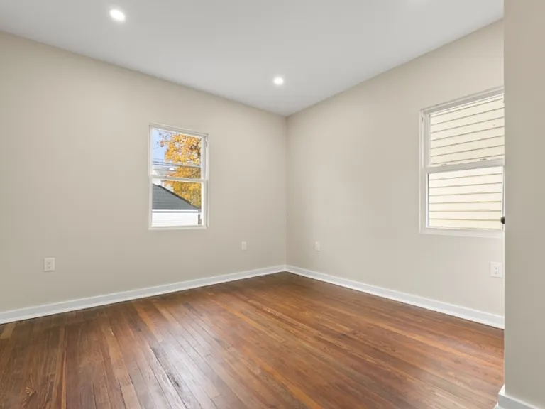 218 Ampere Pkwy — Photo 12