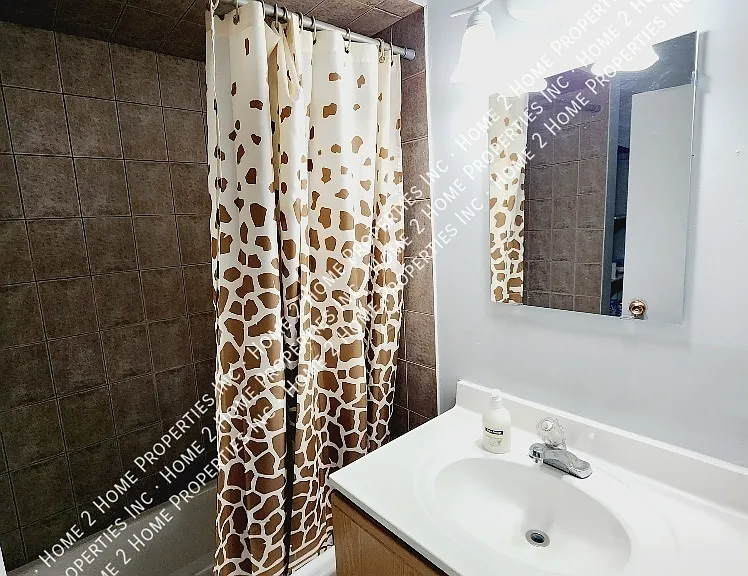 356 Josephine Ave — Photo 8
