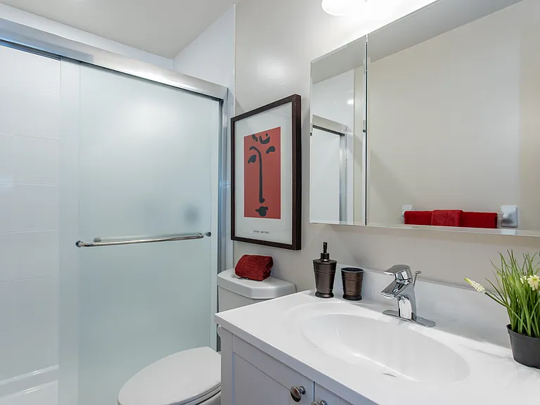 848 Blythwood Rd — Photo 11