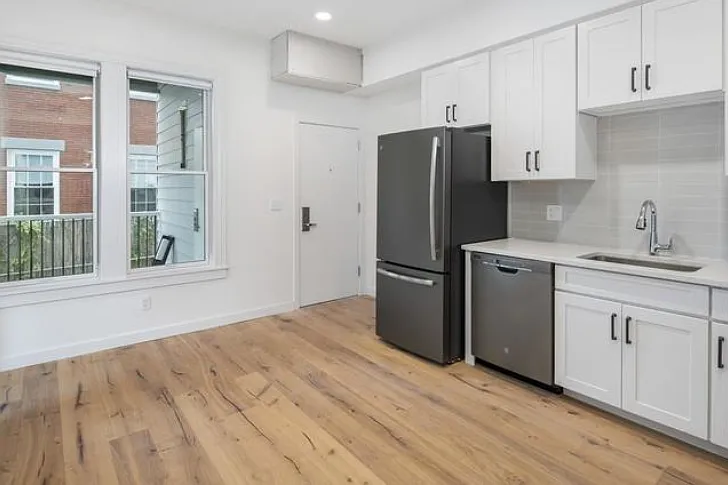 22 Magazine St #3