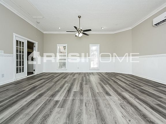 5th image of 7061 Hazelwood Dr