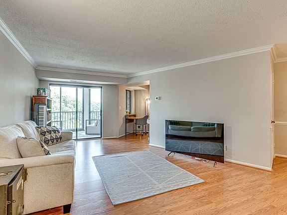 3rd image of 5904 Mount Eagle Dr APT 903