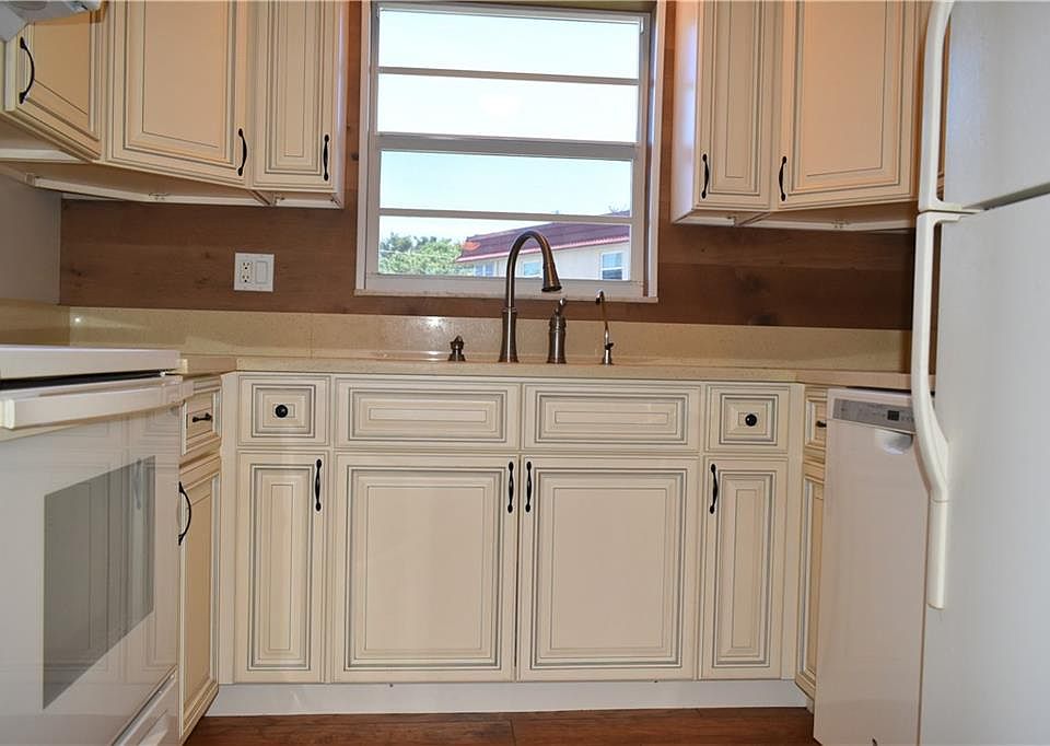 1st image of 108 Spring Lake Ct #108