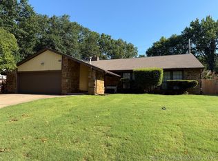 5935 E 79th St, Tulsa, OK 74136