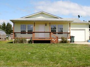 1175 Harlem Ave SE, Bandon, OR 97411