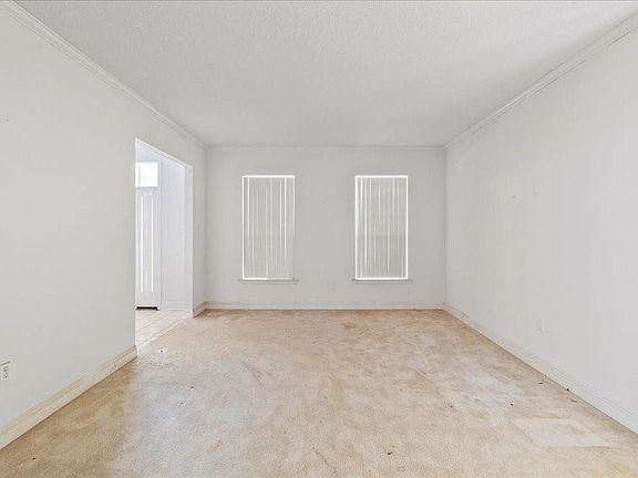 3rd image of 1008 Cherie Ln