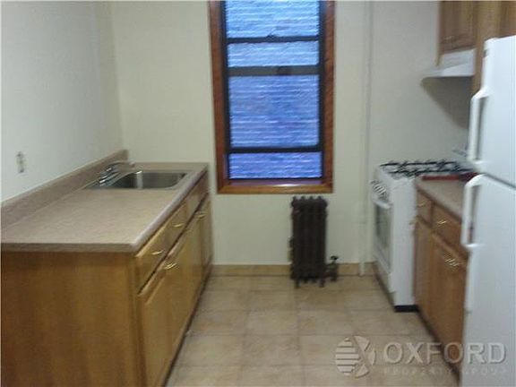 2nd image of 2315 31st Ave APT 1R