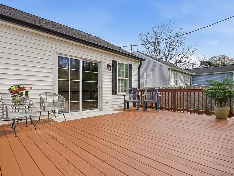 833 N Franklin Rd — Photo 12