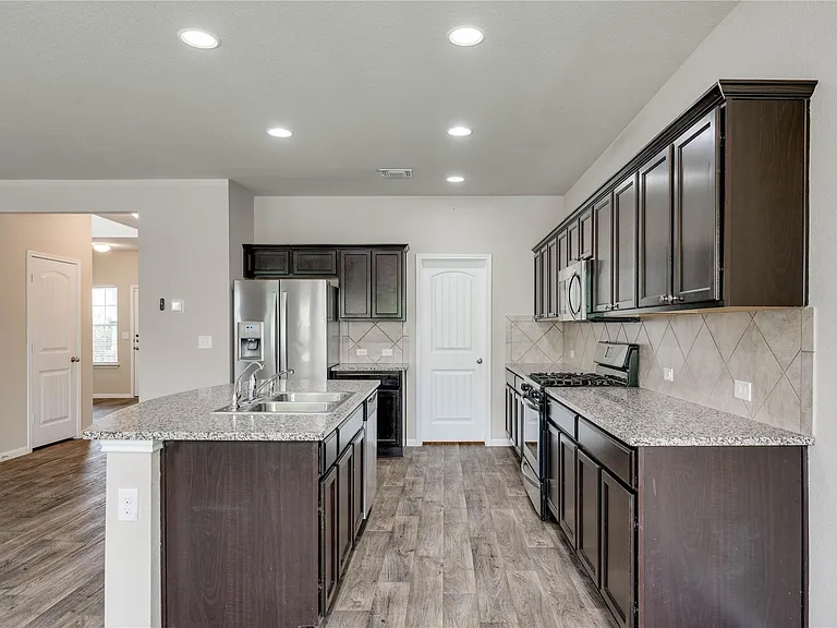 2908 Tilmon Ln — Photo 6