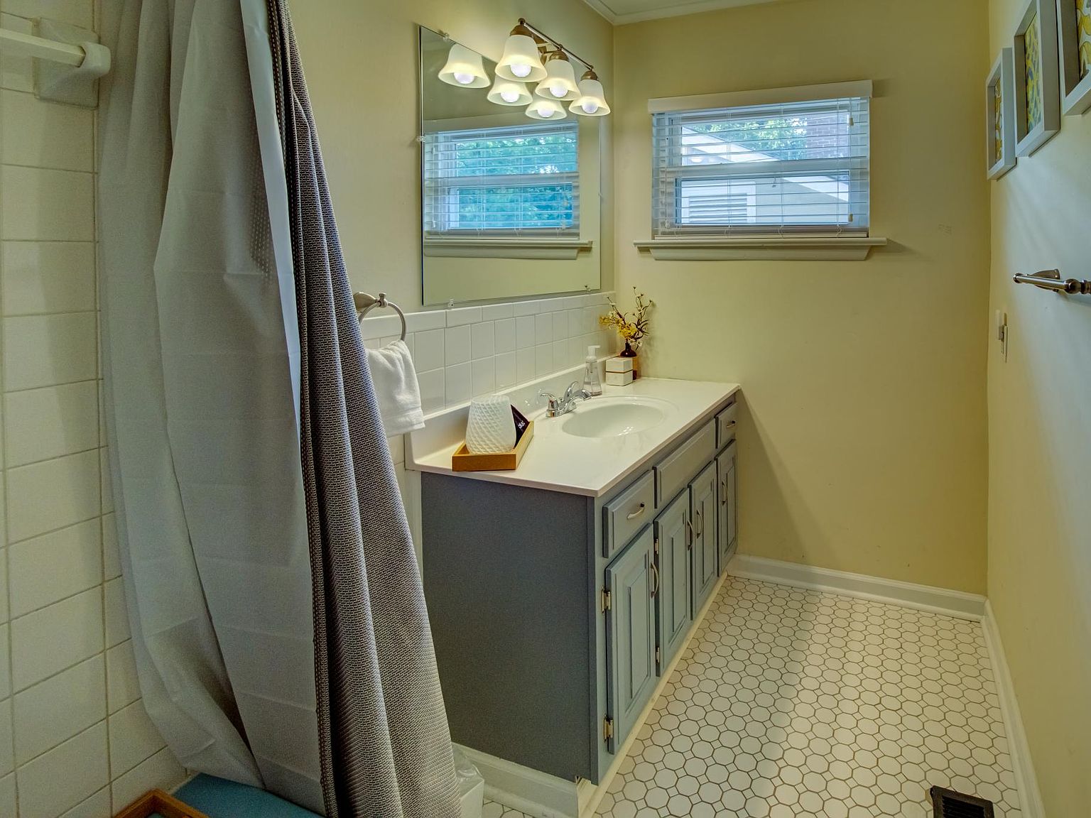 Chattanooga, TN 37404