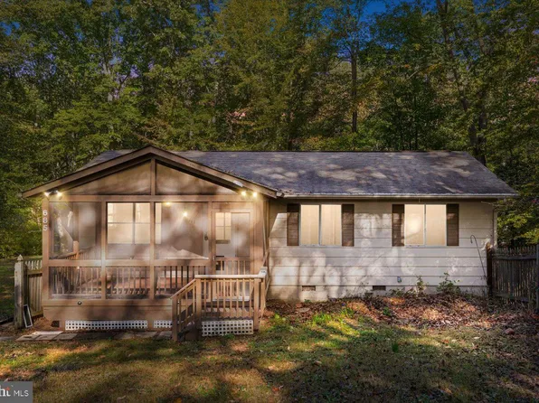 685 Bethel Church Rd, Fredericksburg, VA 22405