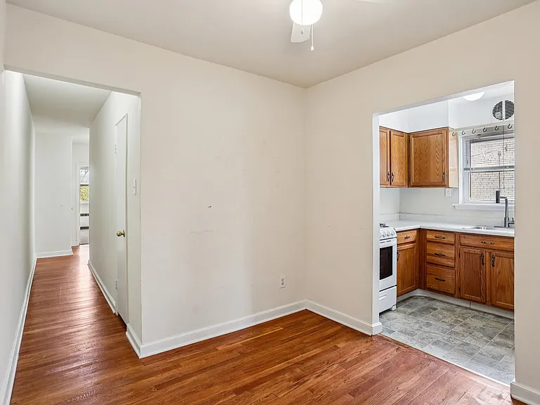 Ridley Station Apartments — Photo 10