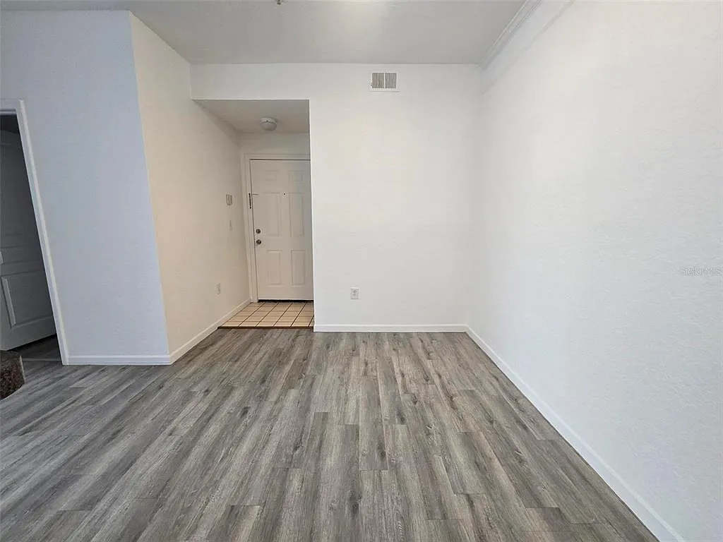 2 bed, 2.0 bath, 1144 sqft, $1,600 — Photo 4