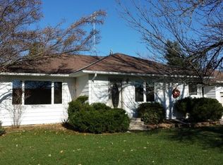 1918 Riviera Dr, Albert Lea, MN 56007