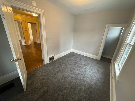 5th image of 326 Lincoln St #328