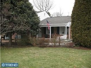 36 Server Ln, Springfield, PA 19064