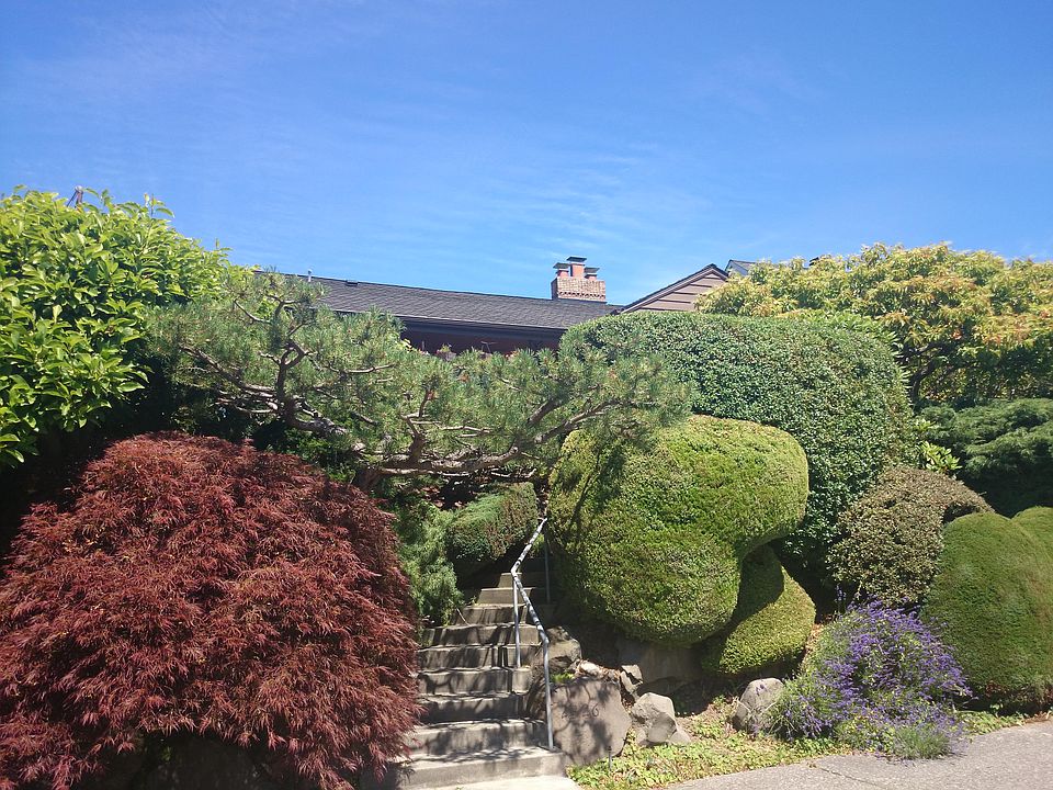 1st image of 2326 Rosemont Pl W