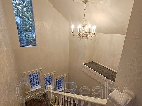 5th image of 350 E 10th Ave