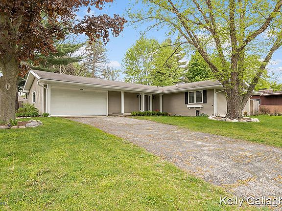 2nd image of 4336 Balfour Dr SE