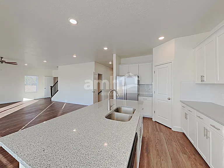 1321 N Rickshaw Ln — Photo 3