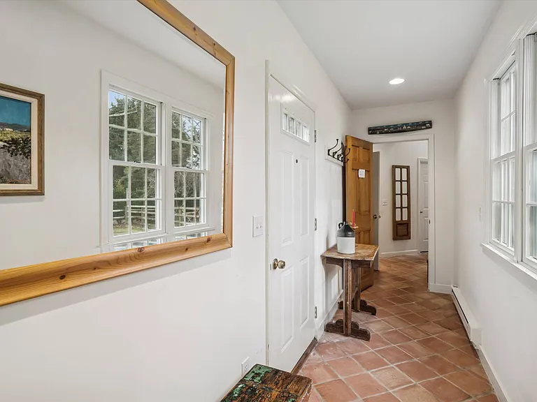 532 Butter Ln — Photo 16