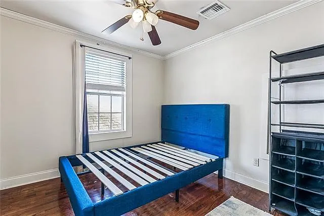 7412 Zimpel St — Photo 17