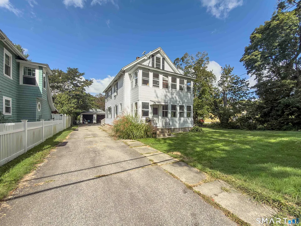 72 Roosevelt Ave