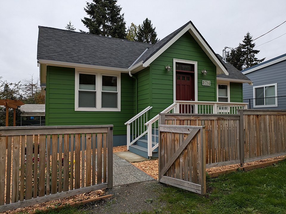 Fully fenced yard.