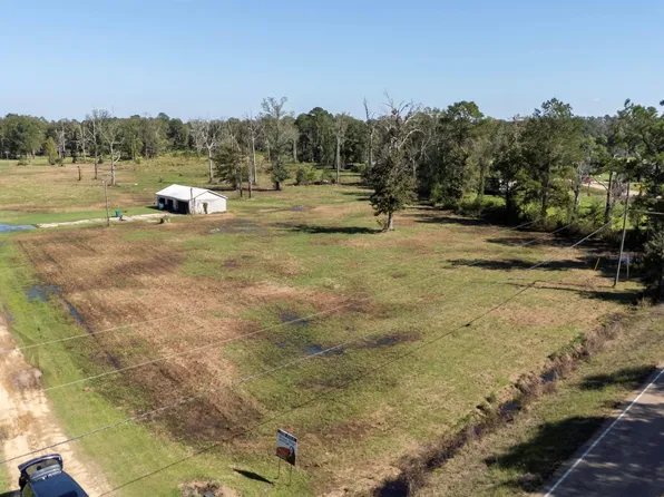 35712 Weiss Rd, Walker, LA 70785